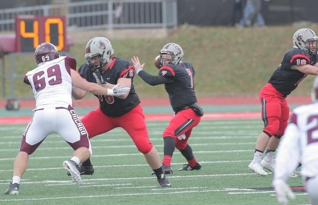 Tartans Defeat Chicago 52-7 For Four-Way Tie in UAA