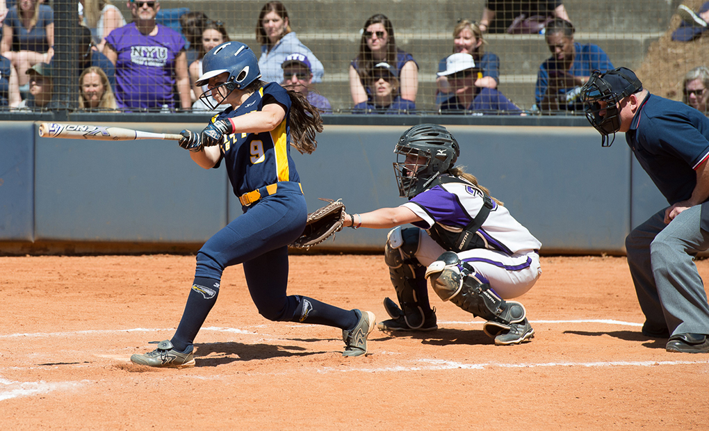 Emory Softball Sweeps Doubleheader vs. Covenant College